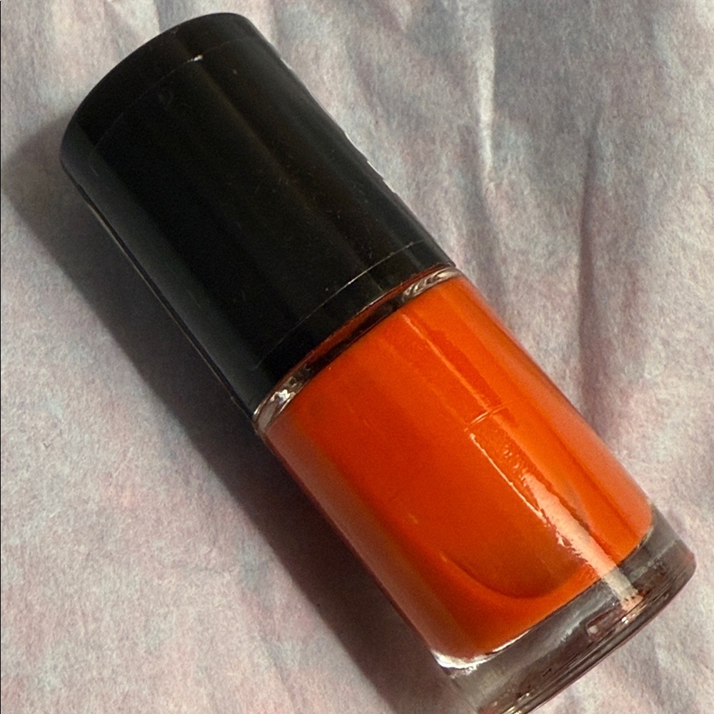 💅💅 Maybelline Color Show Nail Polish Bundle 💅💅 - Picture 4 of 5